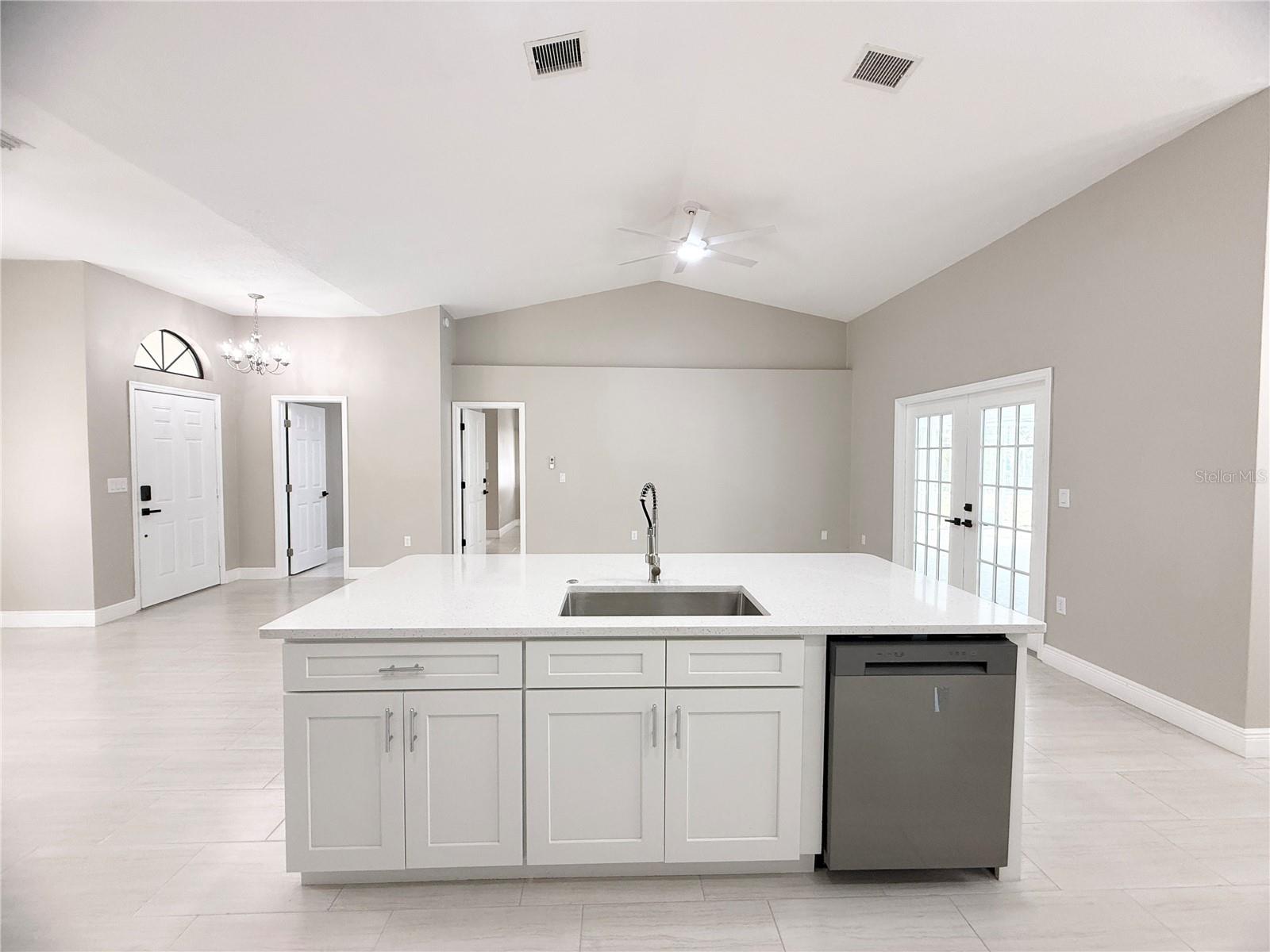 COUNTRY SIDE MANOR - Residential