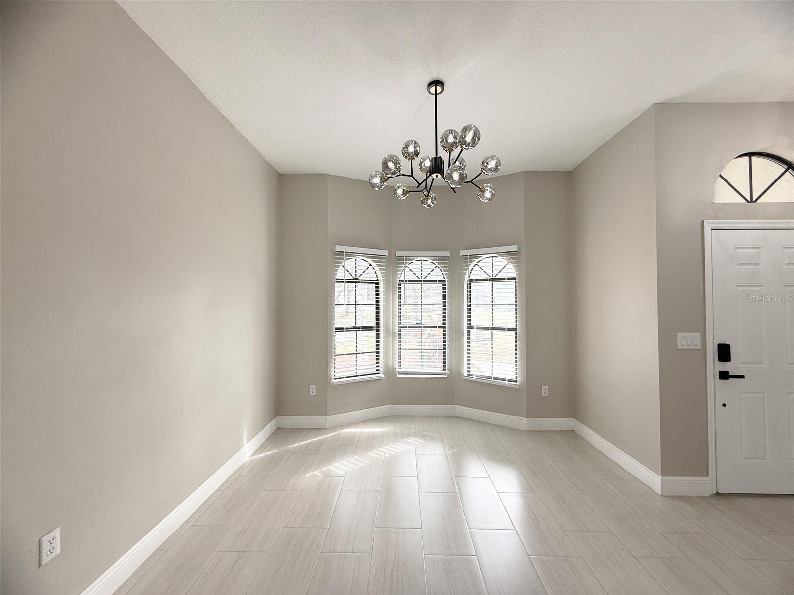 COUNTRY SIDE MANOR - Residential