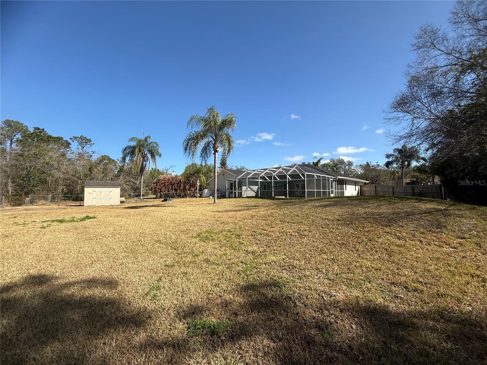 COUNTRY SIDE MANOR - Residential