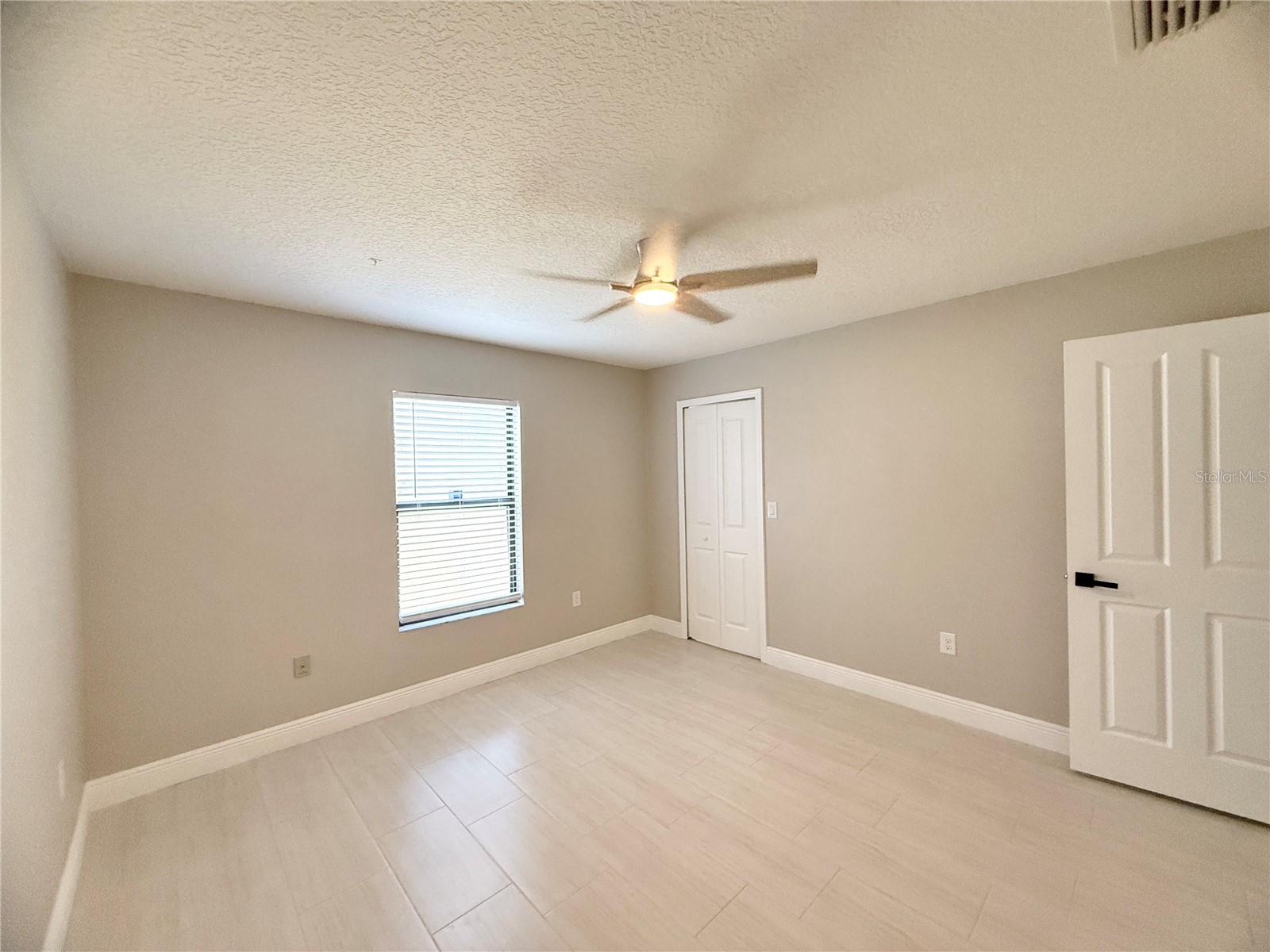 COUNTRY SIDE MANOR - Residential