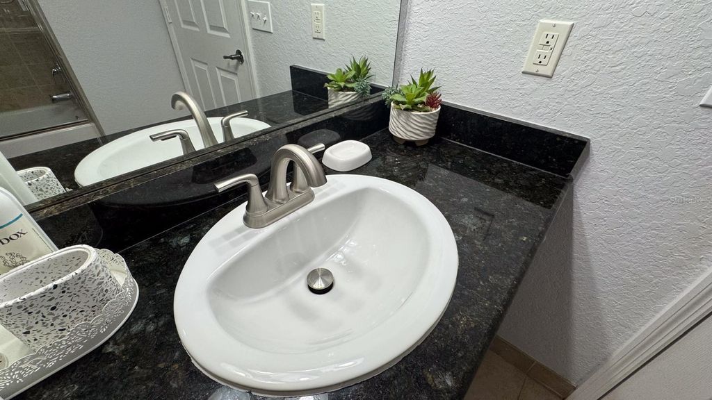 listing image 75