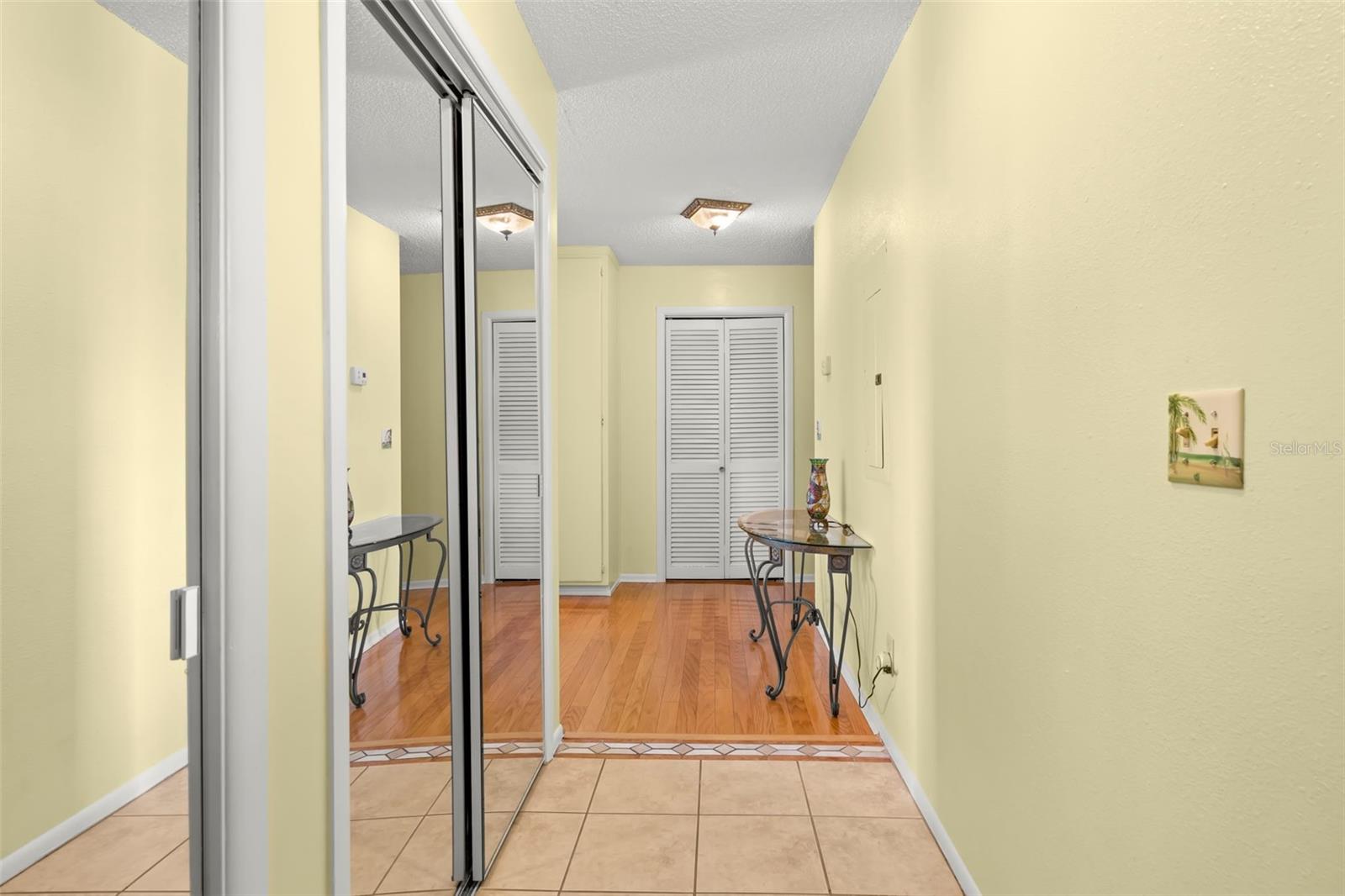 MOORINGS THE CONDO - Residential Lease