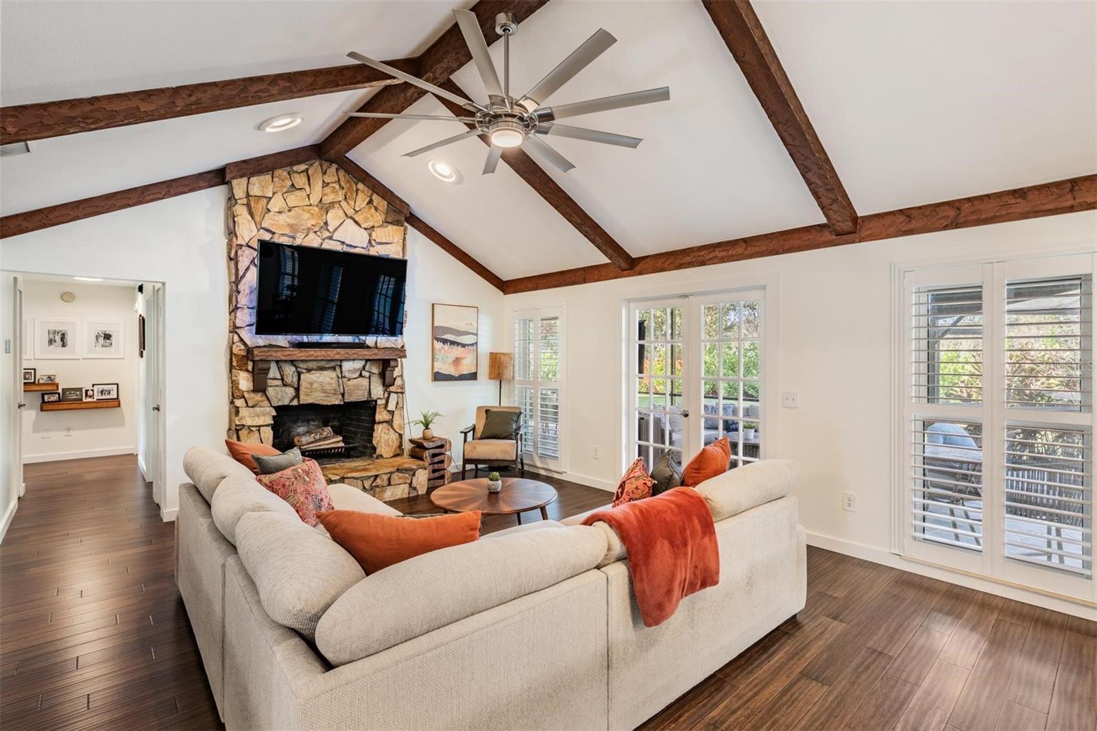 OAKWOOD RAVINE - Residential