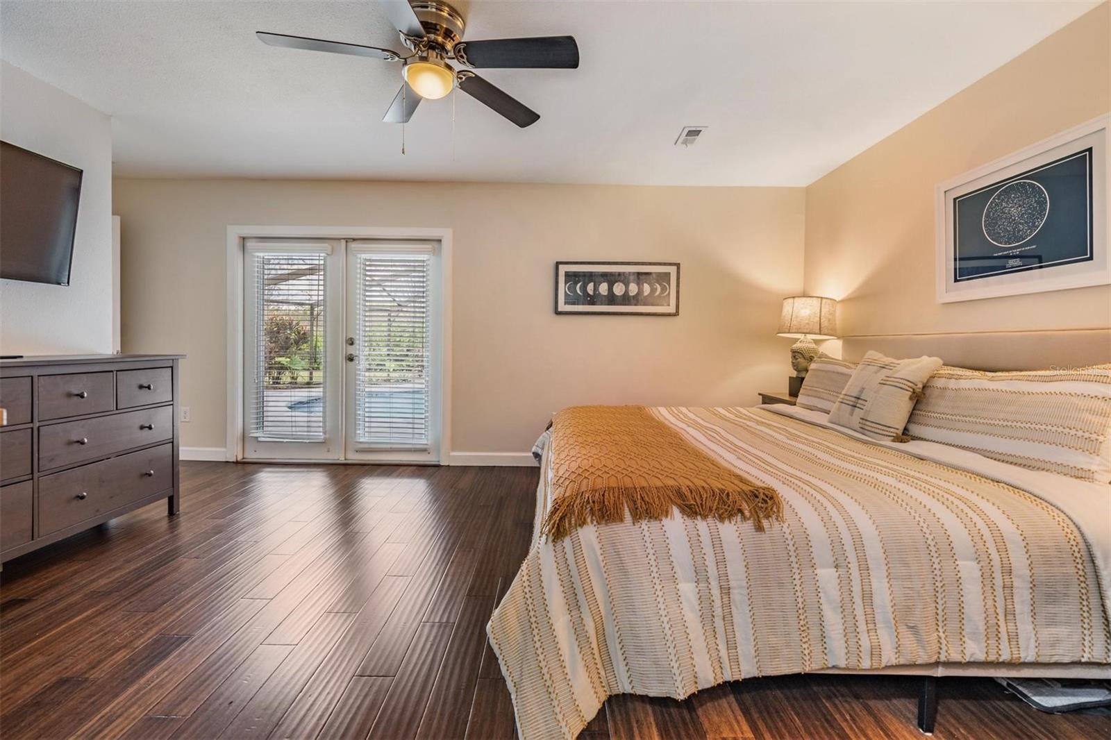 OAKWOOD RAVINE - Residential