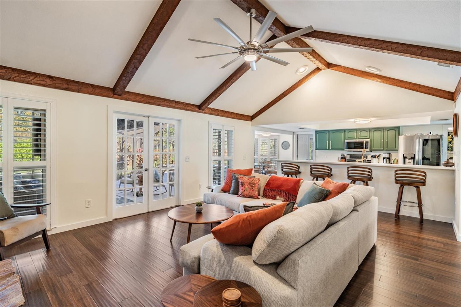 OAKWOOD RAVINE - Residential