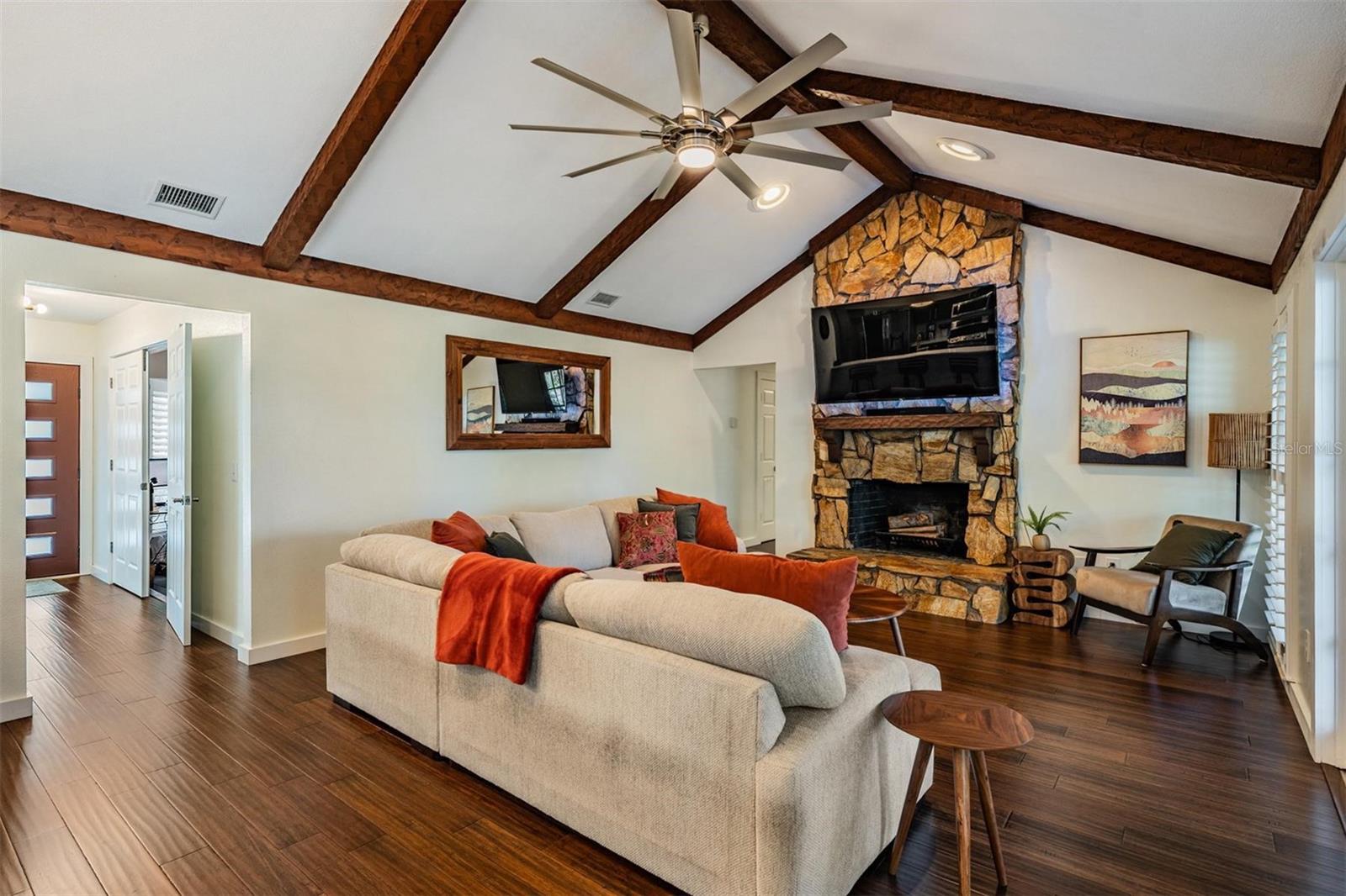 OAKWOOD RAVINE - Residential