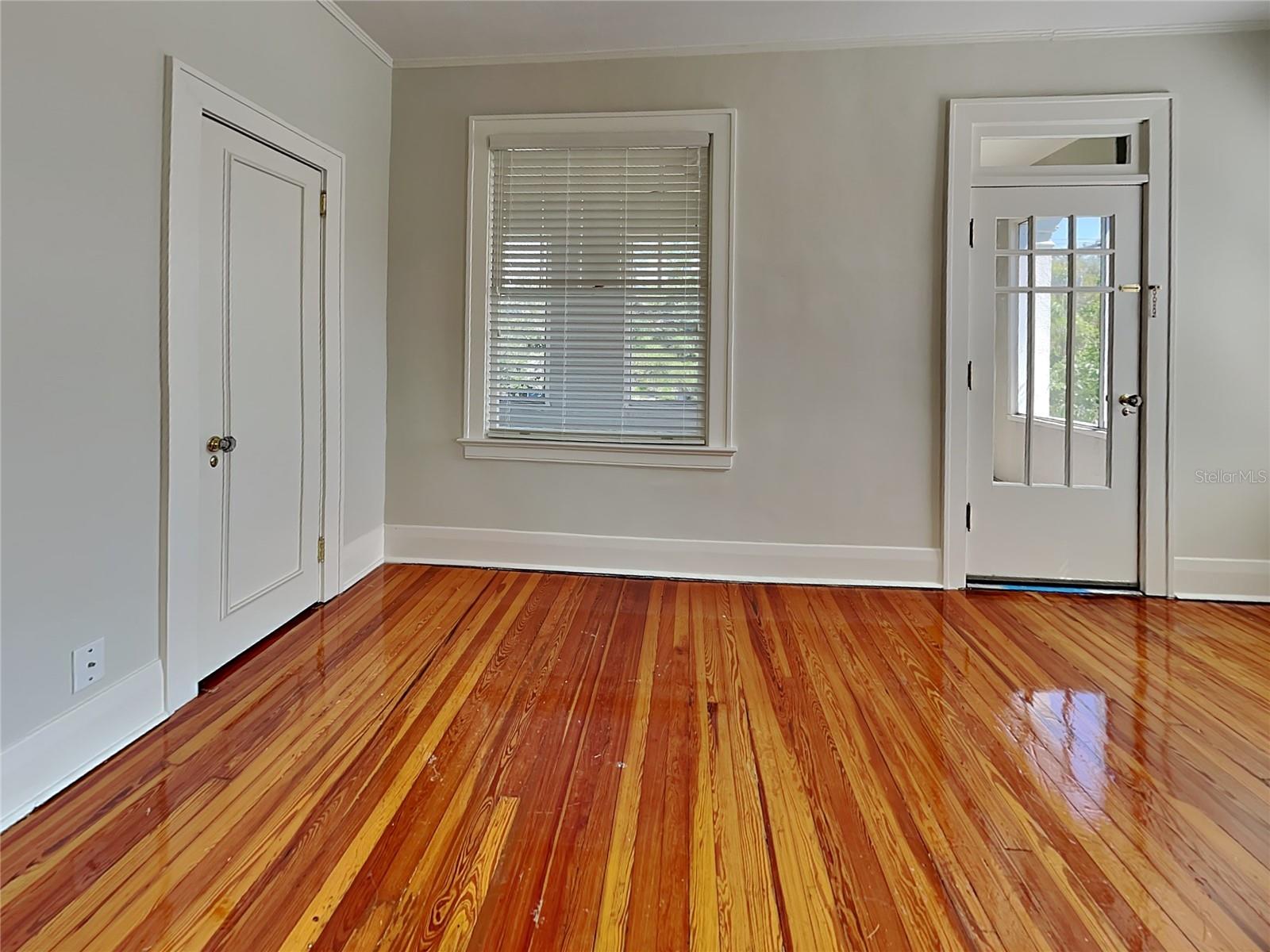 HYDE PARK WEST - Residential Lease