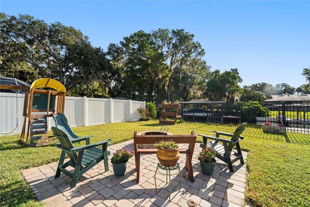 Photo of 35638 Calla Court, Leesburg, FL 34788 (MLS # G5103497)