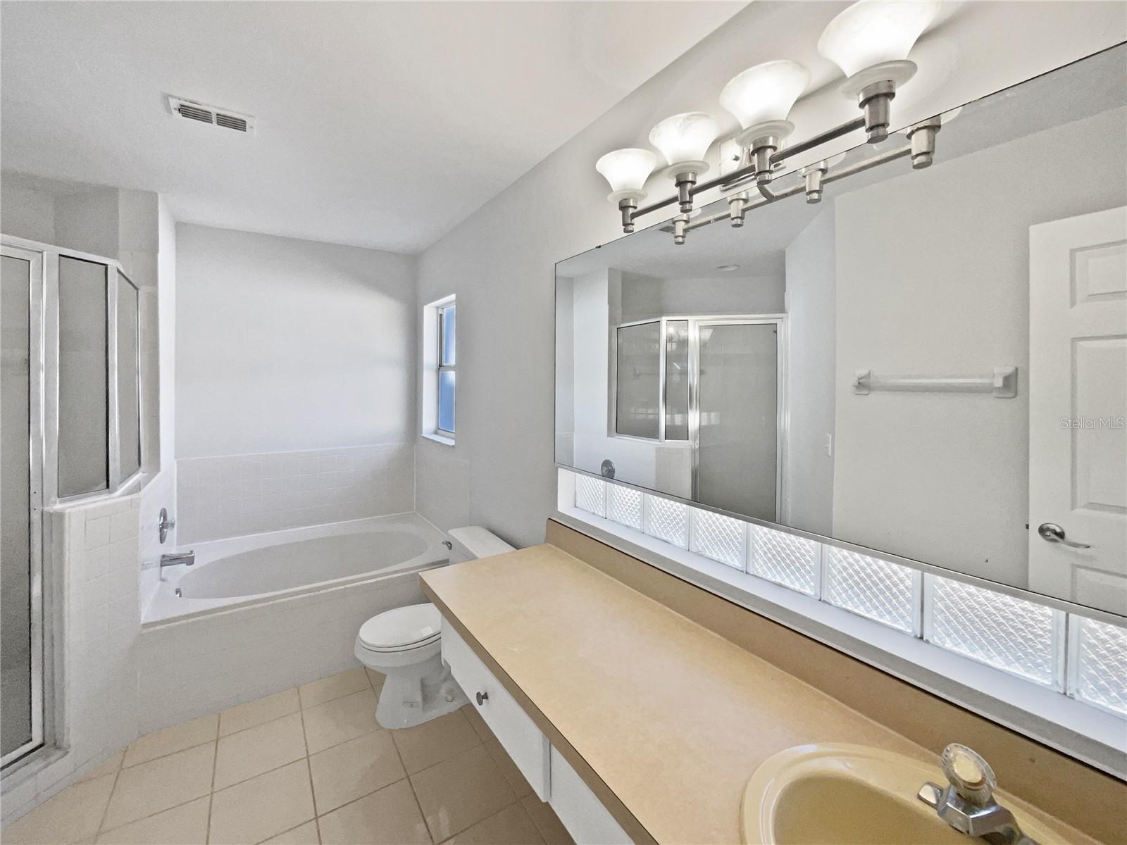 DAVENPORT LAKES PH 05 - Residential