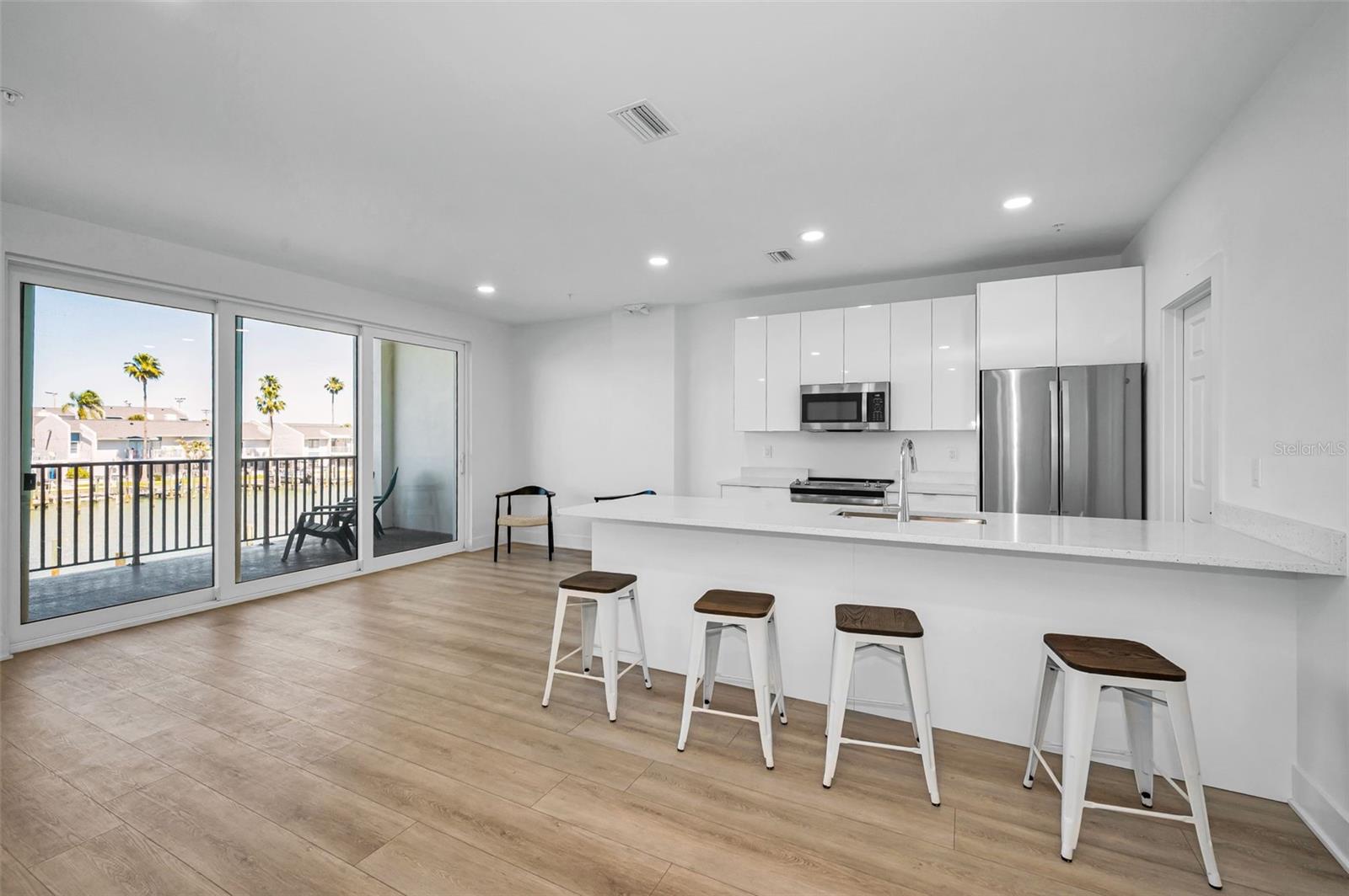 RESIDENCES AT TOWN CENTER CONDO - Residential