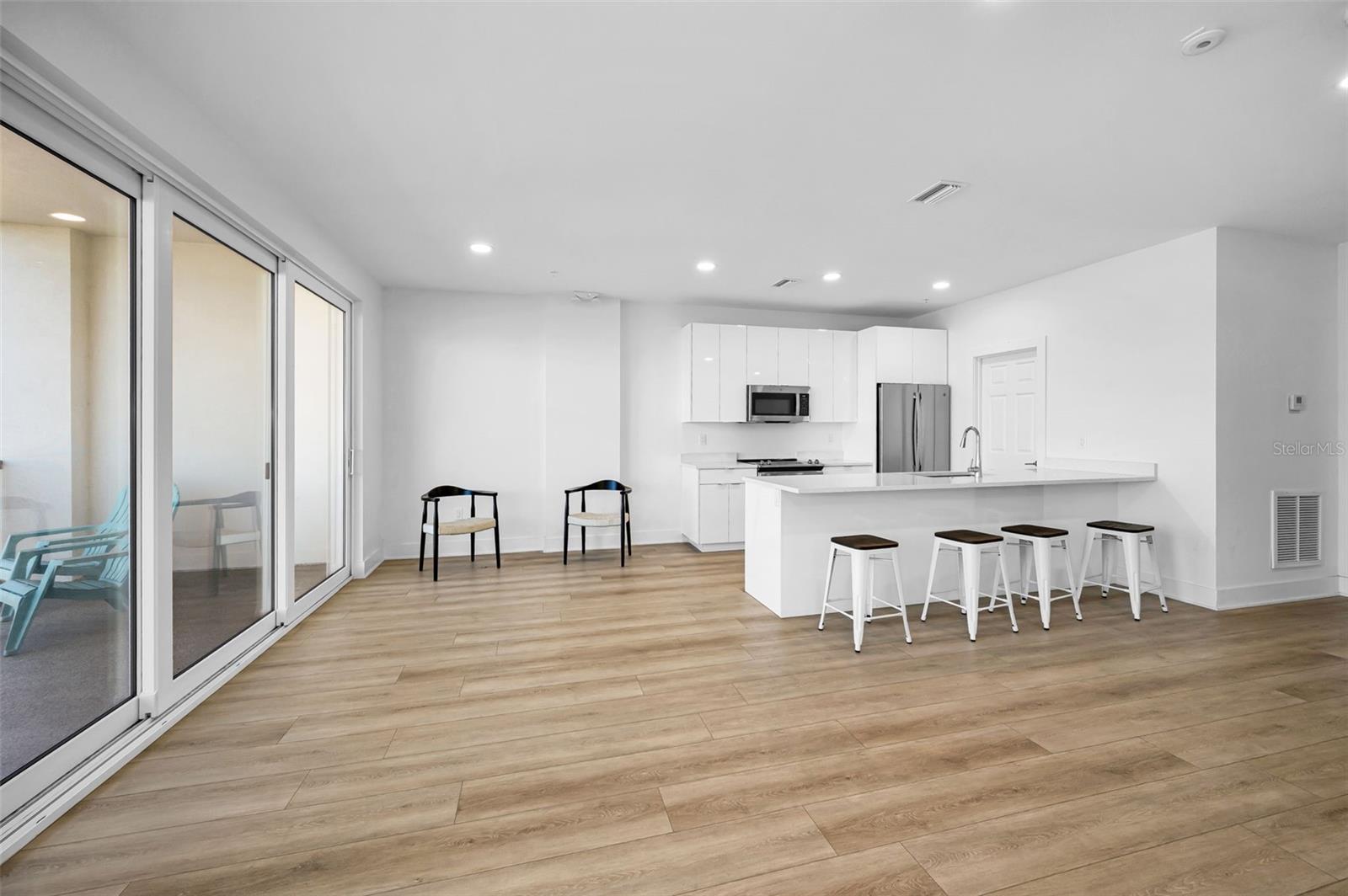 RESIDENCES AT TOWN CENTER CONDO - Residential