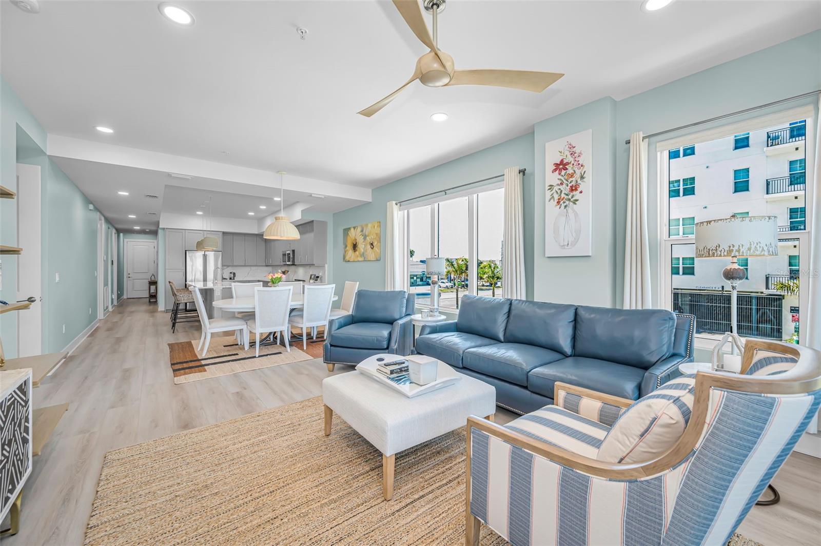 RESIDENCES AT TOWN CENTER CONDO - Residential