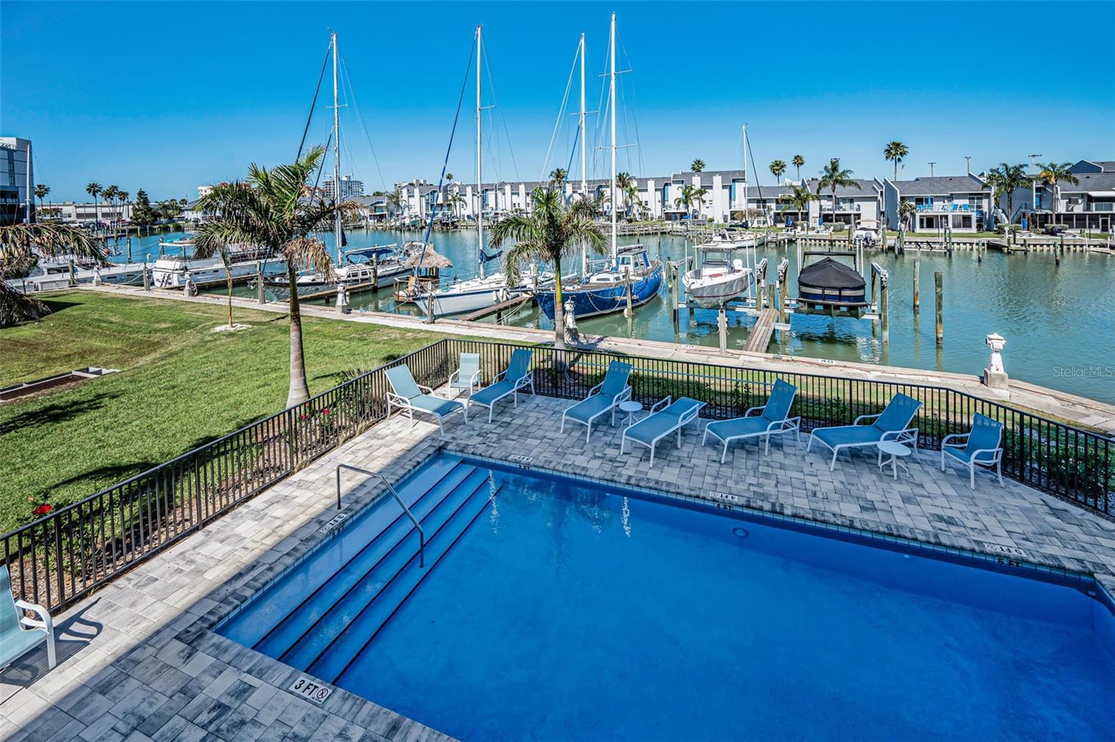 RESIDENCES AT TOWN CENTER CONDO - Residential