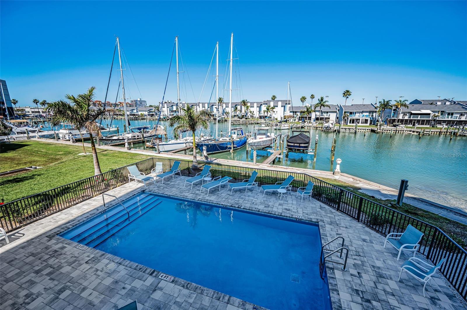 RESIDENCES AT TOWN CENTER CONDO - Residential