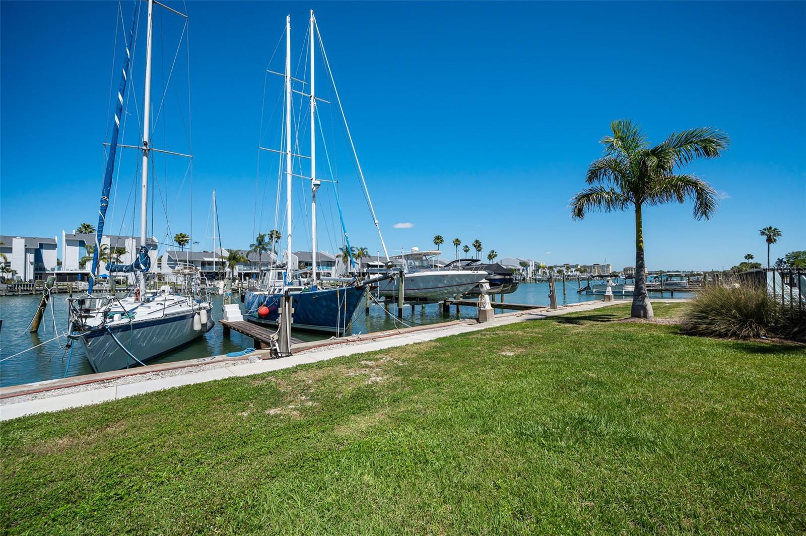 RESIDENCES AT TOWN CENTER CONDO - Residential