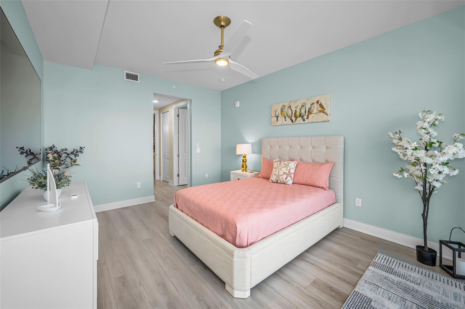 RESIDENCES AT TOWN CENTER CONDO - Residential