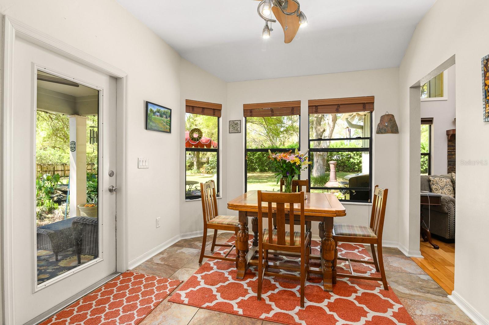 HOLLY HILLS - Residential