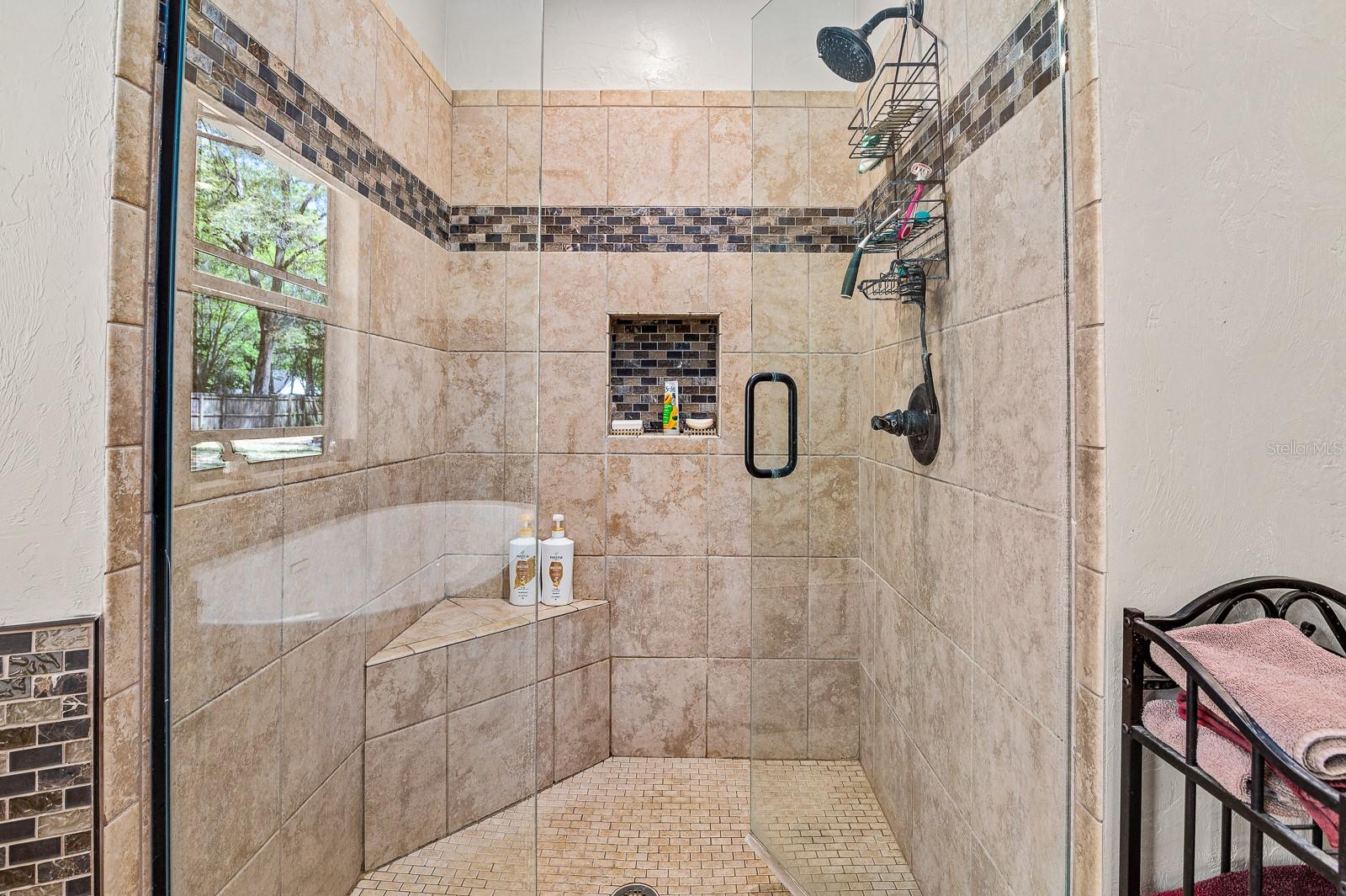 HOLLY HILLS - Residential