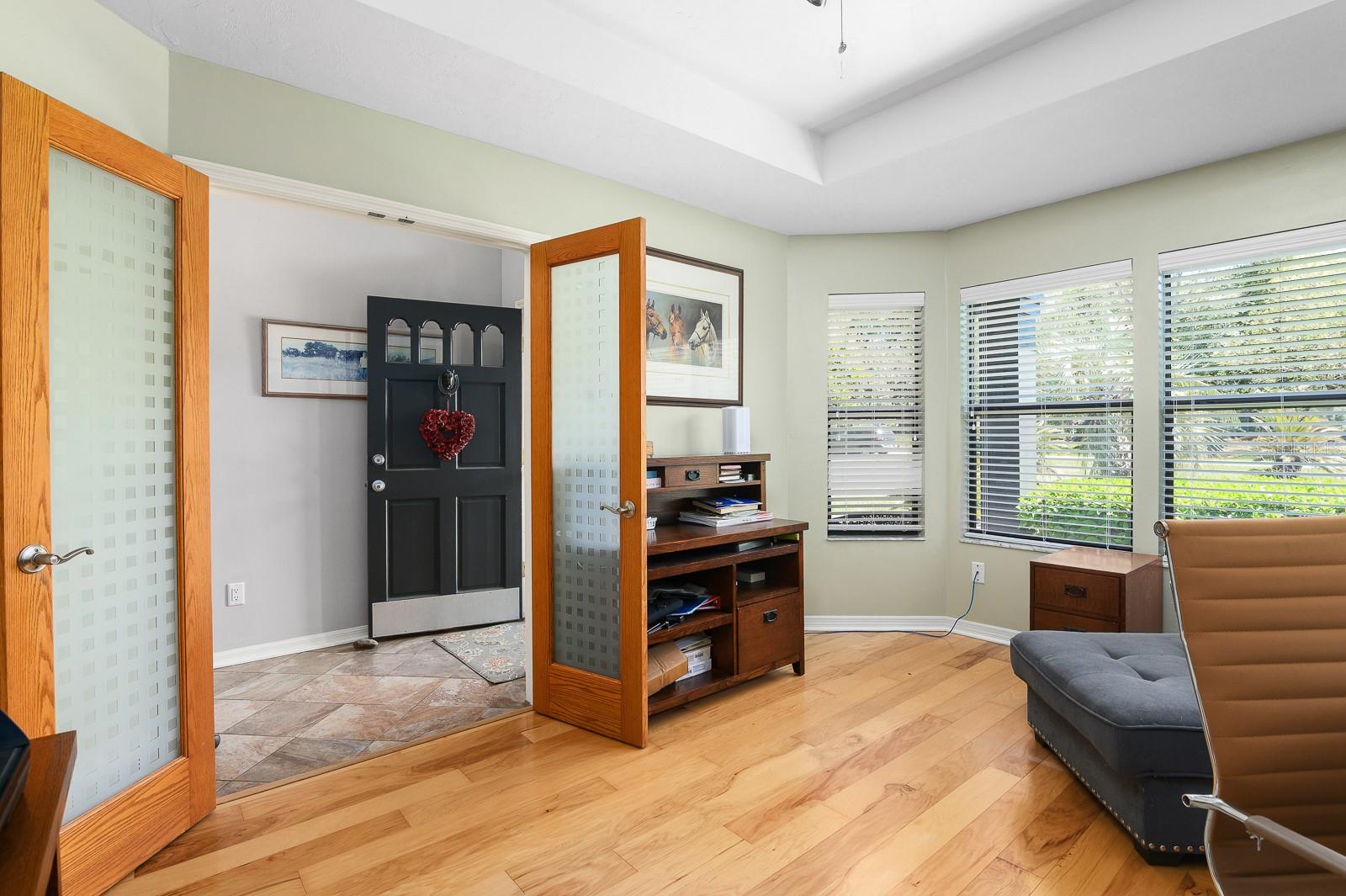 HOLLY HILLS - Residential