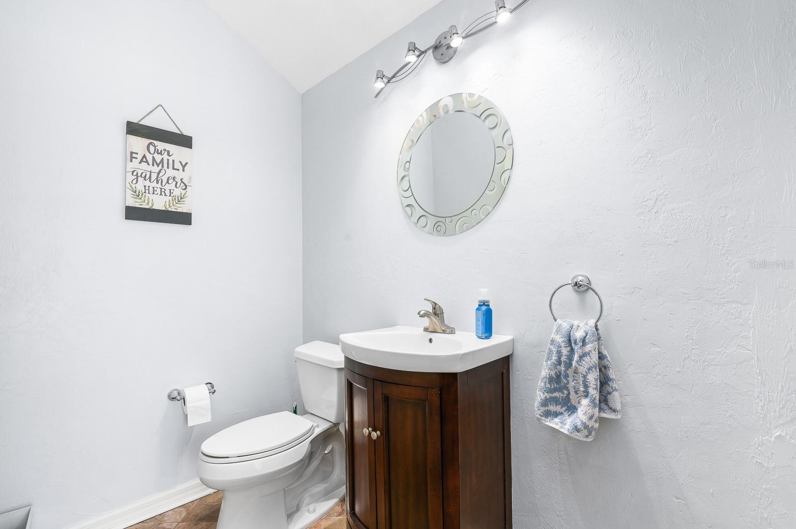 HOLLY HILLS - Residential