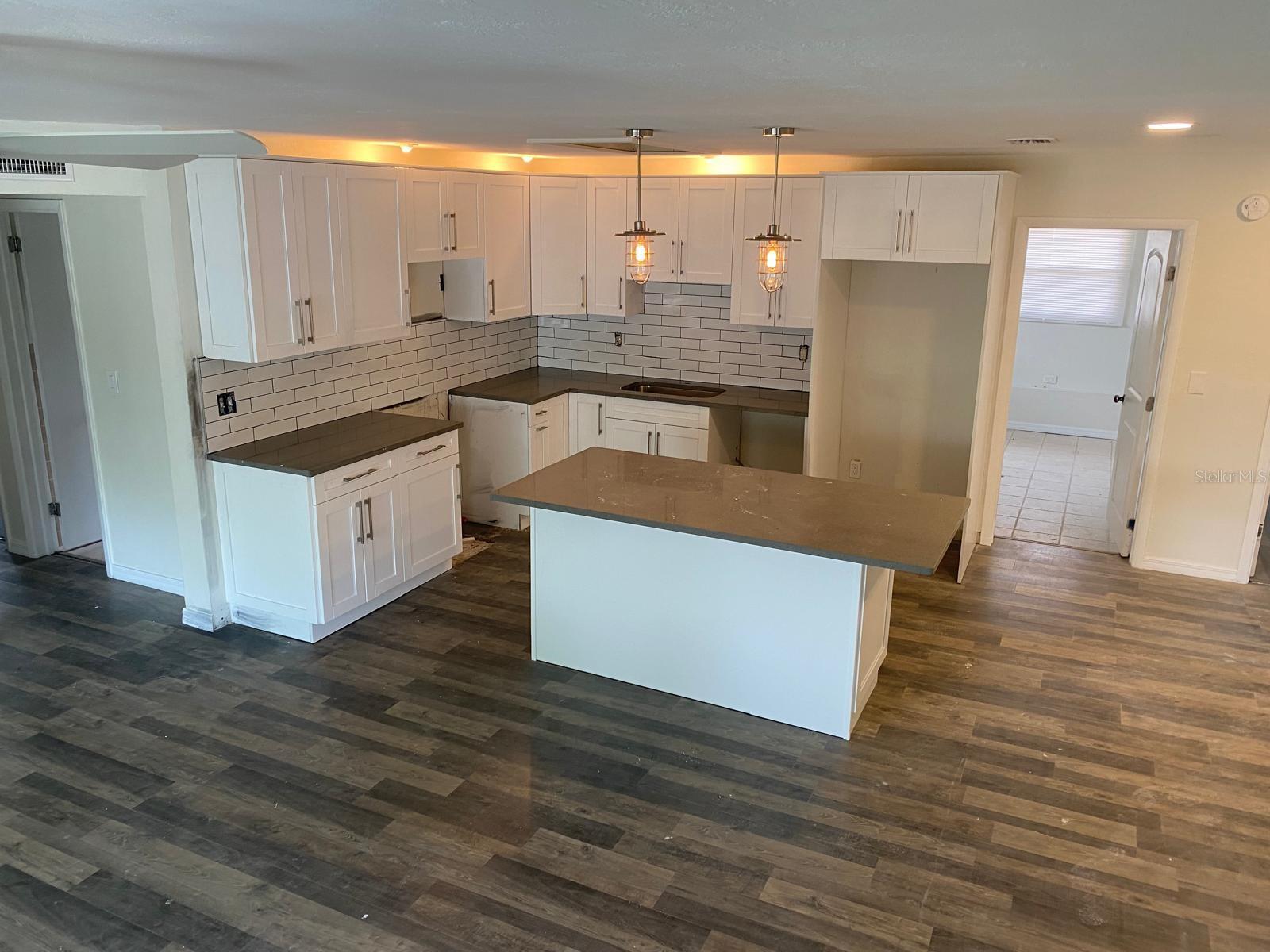 OAKHURST GROVES - Residential Lease