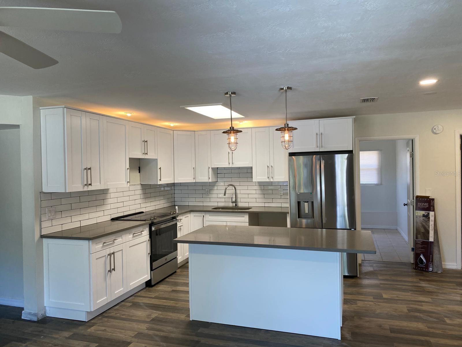 OAKHURST GROVES - Residential Lease