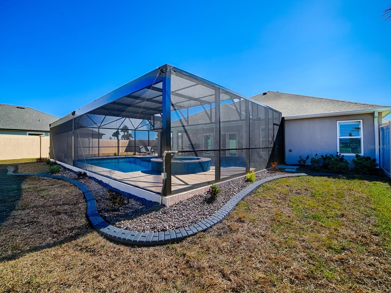 VILLAGES/SOUTHERN OAKS UN 206 - Residential