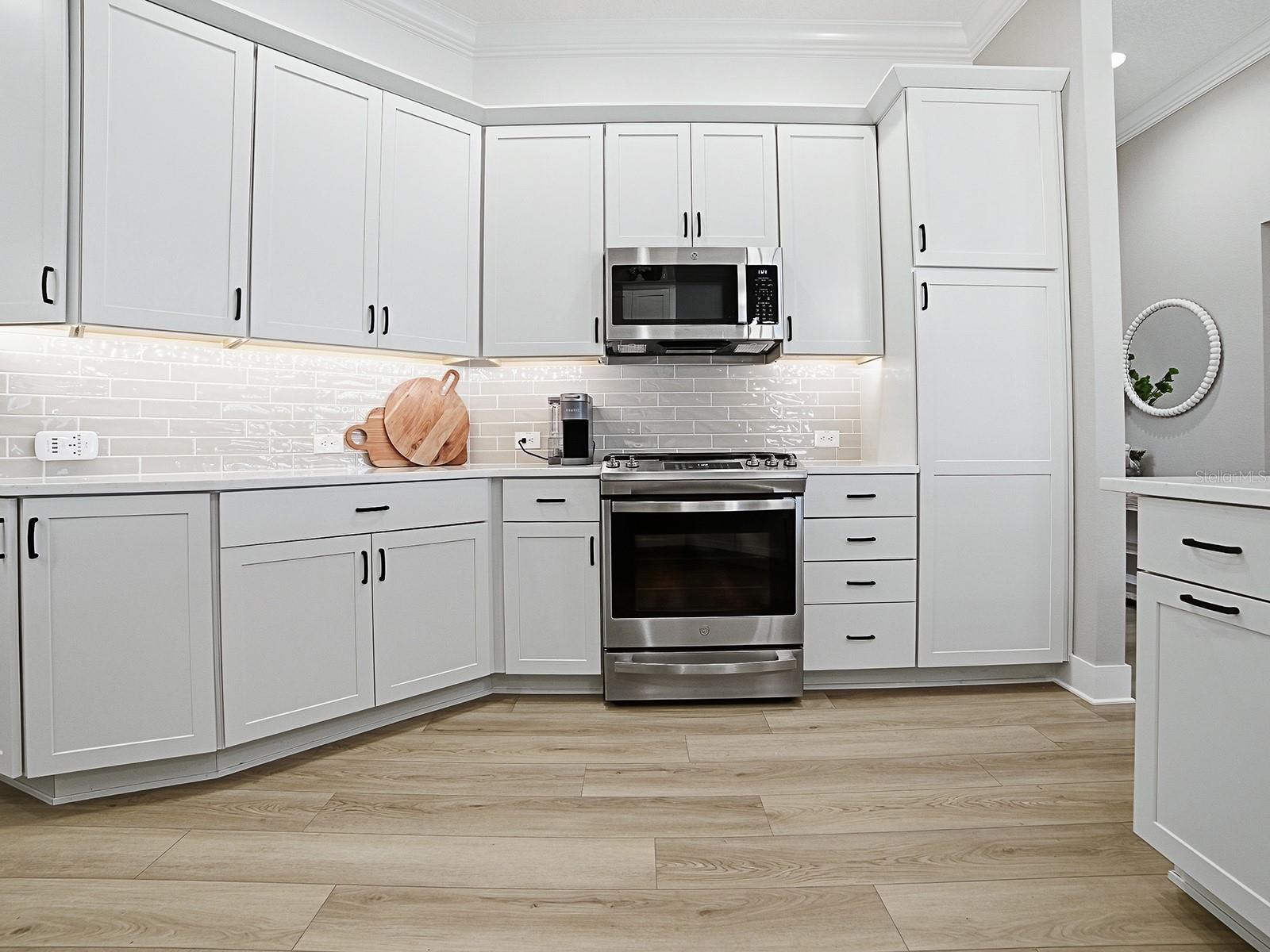 VILLAGES/SOUTHERN OAKS UN 206 - Residential