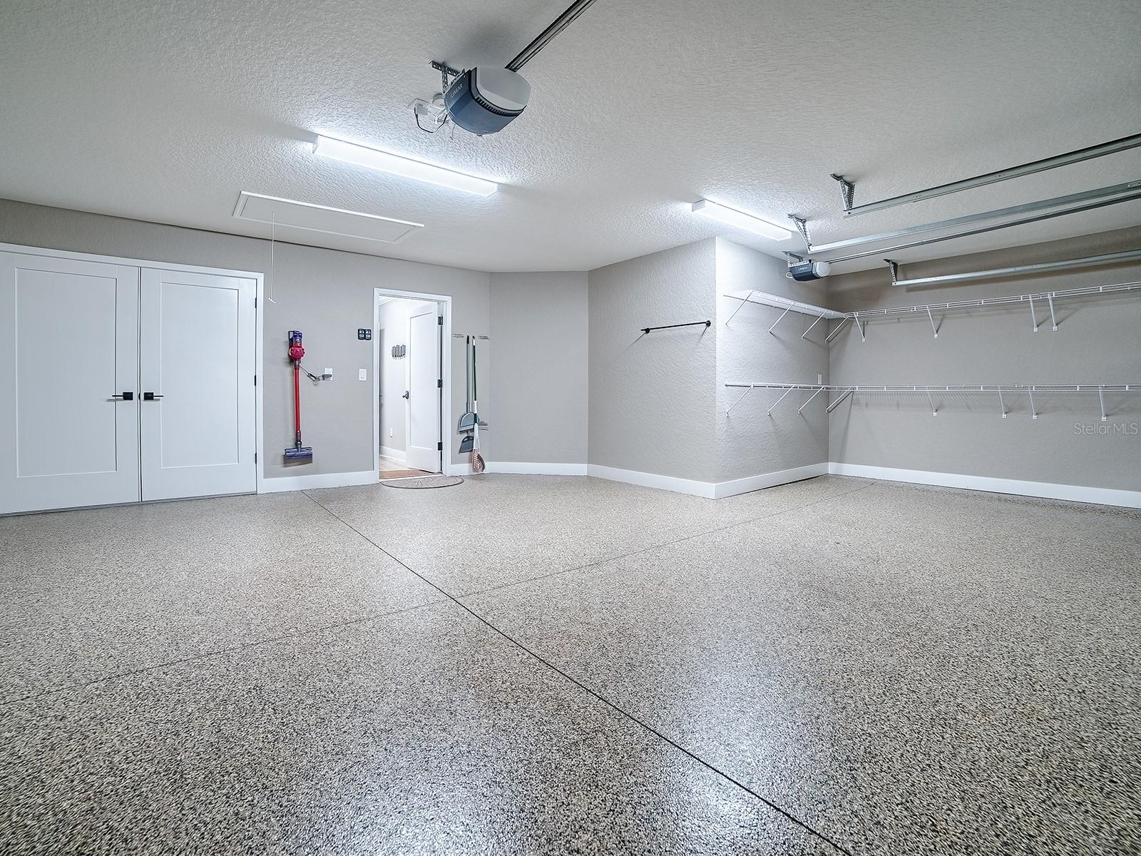 VILLAGES/SOUTHERN OAKS UN 206 - Residential