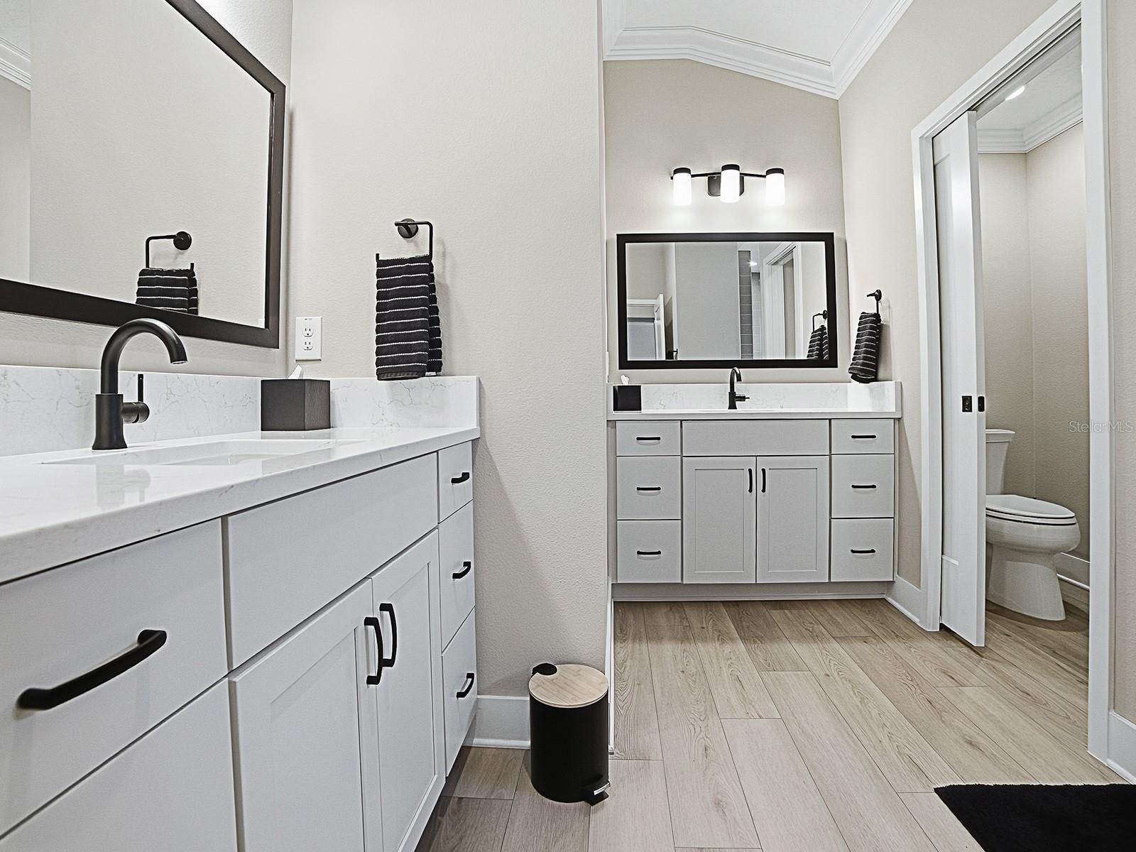 VILLAGES/SOUTHERN OAKS UN 206 - Residential