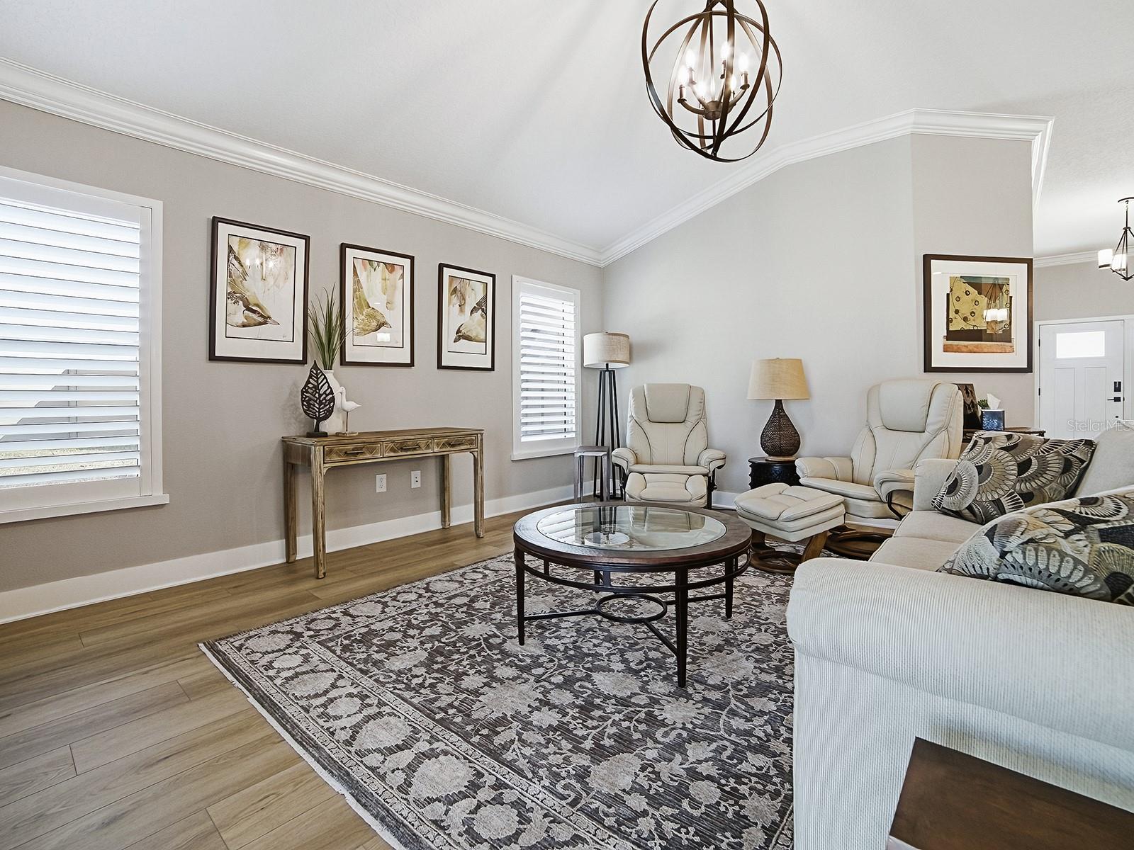 VILLAGES/SOUTHERN OAKS UN 206 - Residential