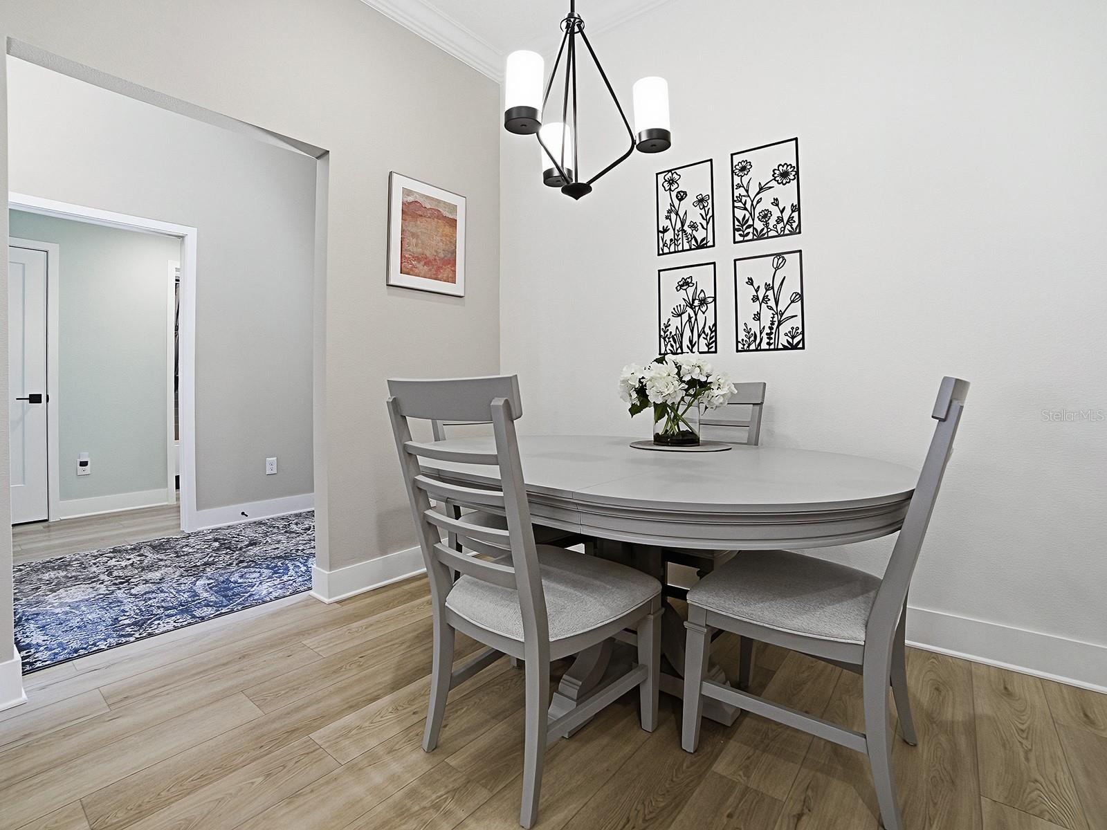 VILLAGES/SOUTHERN OAKS UN 206 - Residential