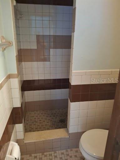 RIDGE CREST GARDENS - Residential Lease