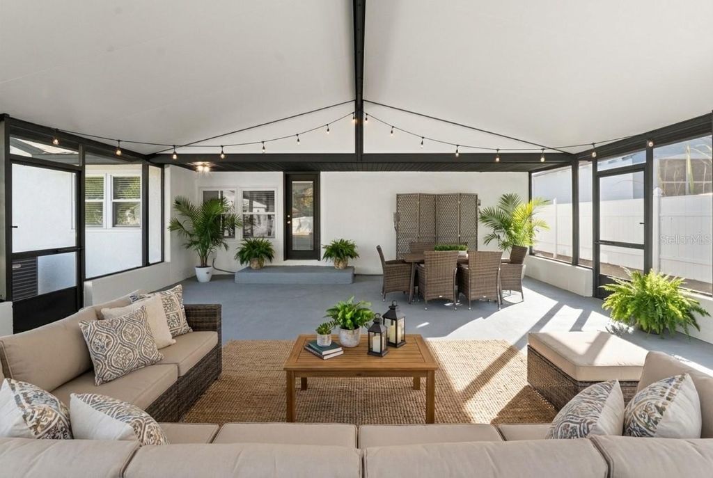 Photo of 2213 W Ohio Avenue, Tampa, FL 33607 (MLS # TB8461244)