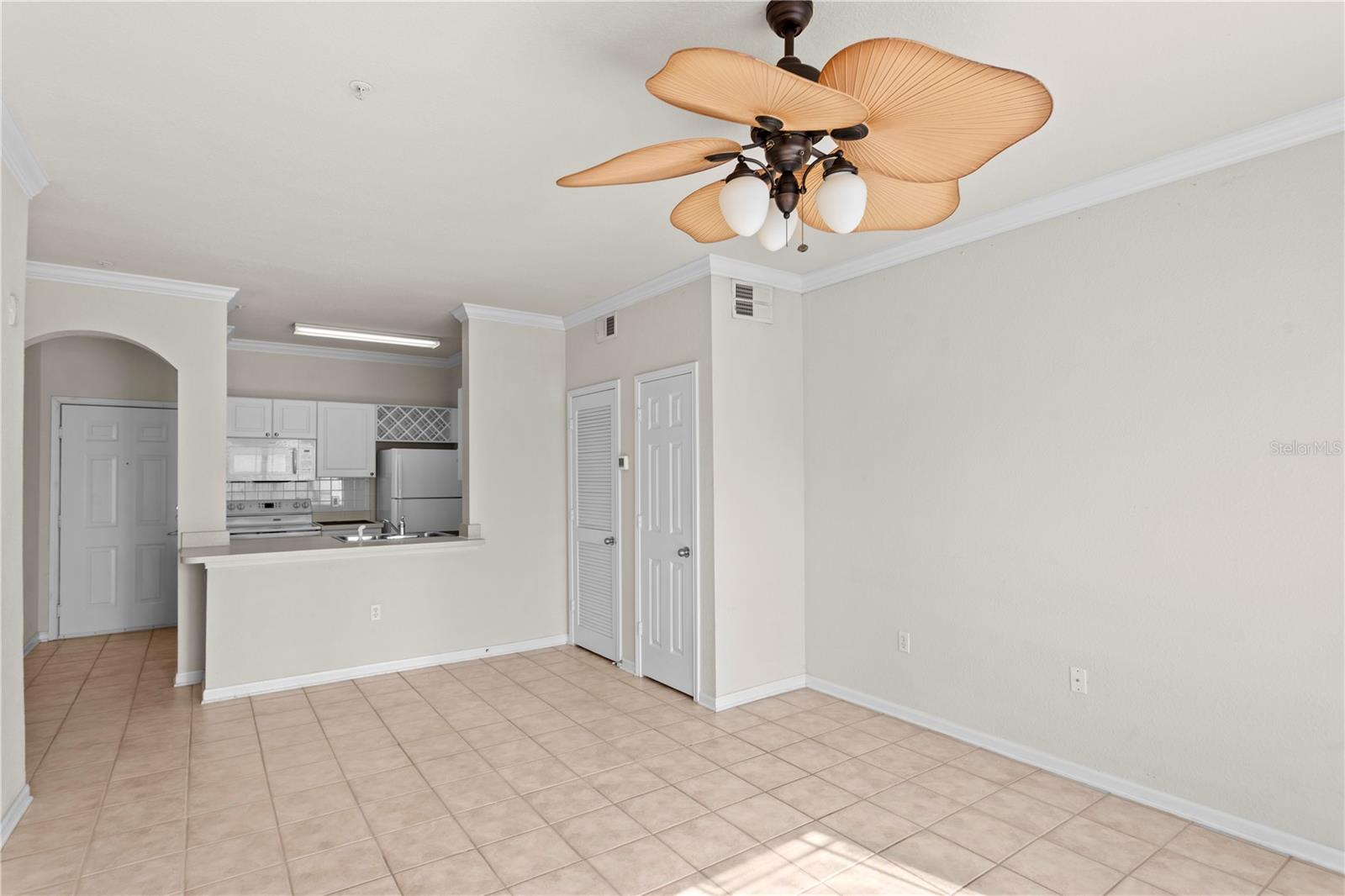 RESIDENCE AT RENAISSANCE - Residential Lease