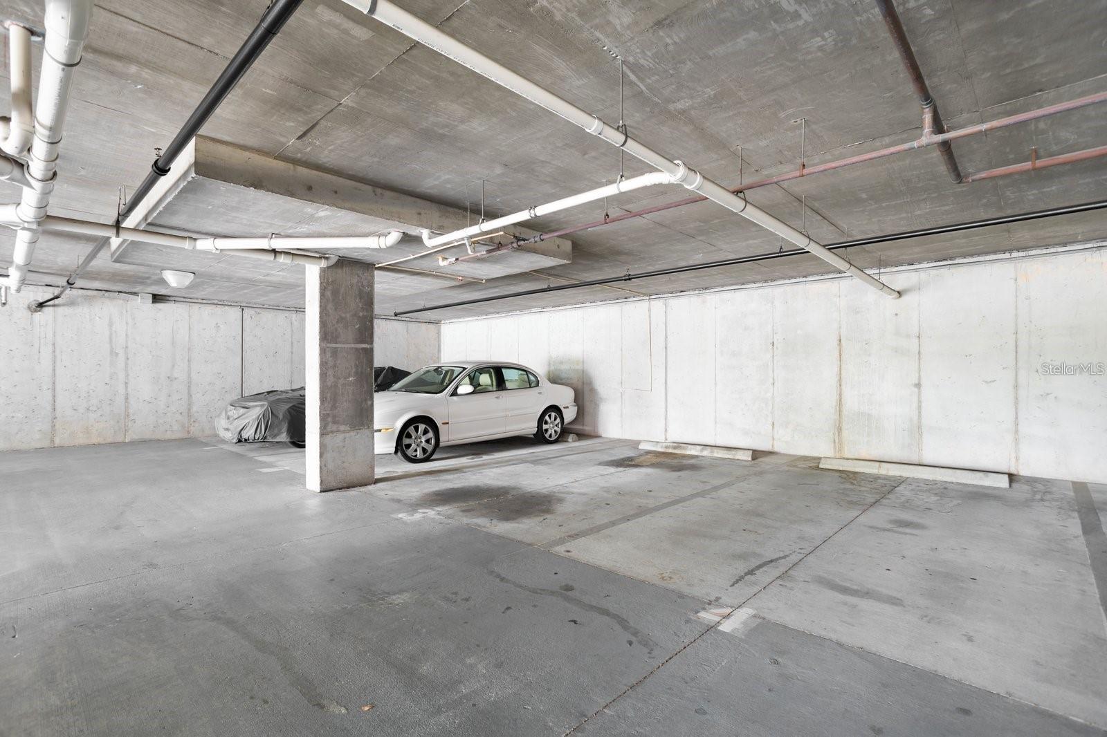 RESIDENCE AT RENAISSANCE - Residential Lease