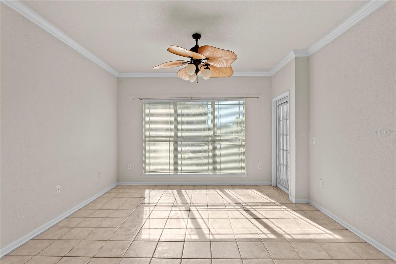 RESIDENCE AT RENAISSANCE - Residential Lease