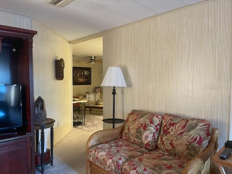 CONTINENTAL COUNTRY CLUB - Residential