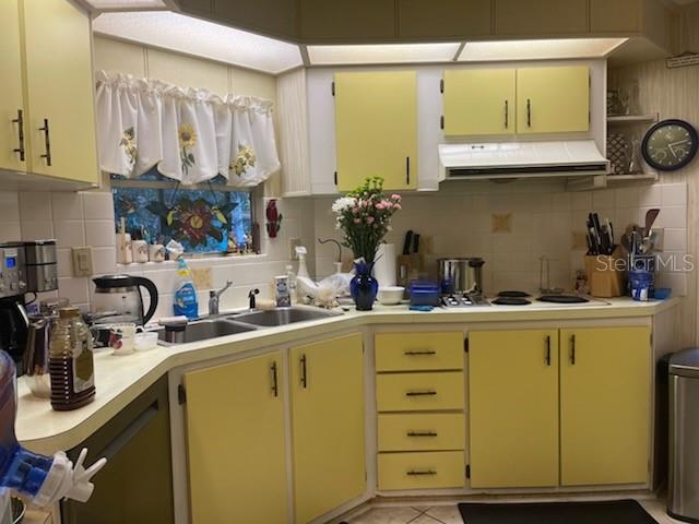 CONTINENTAL COUNTRY CLUB - Residential