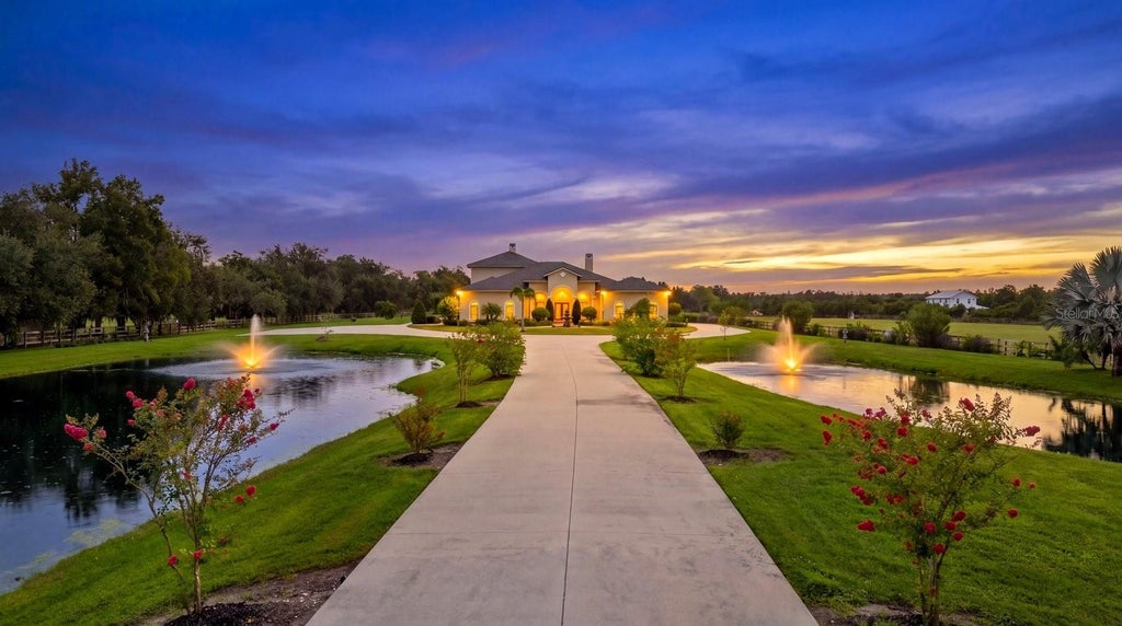Photo of 520 Rye Road NE, Bradenton, FL 34212 (MLS # A4708277)
