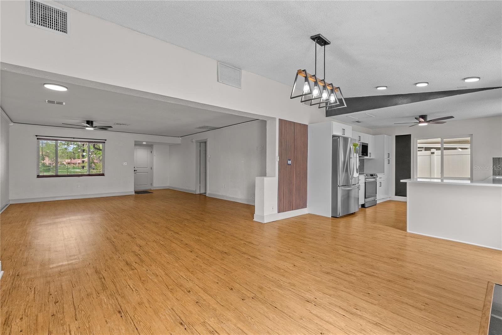 SEMINOLE PINES SUB PH 1 - Residential