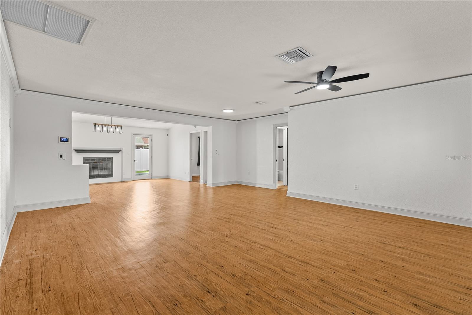 SEMINOLE PINES SUB PH 1 - Residential