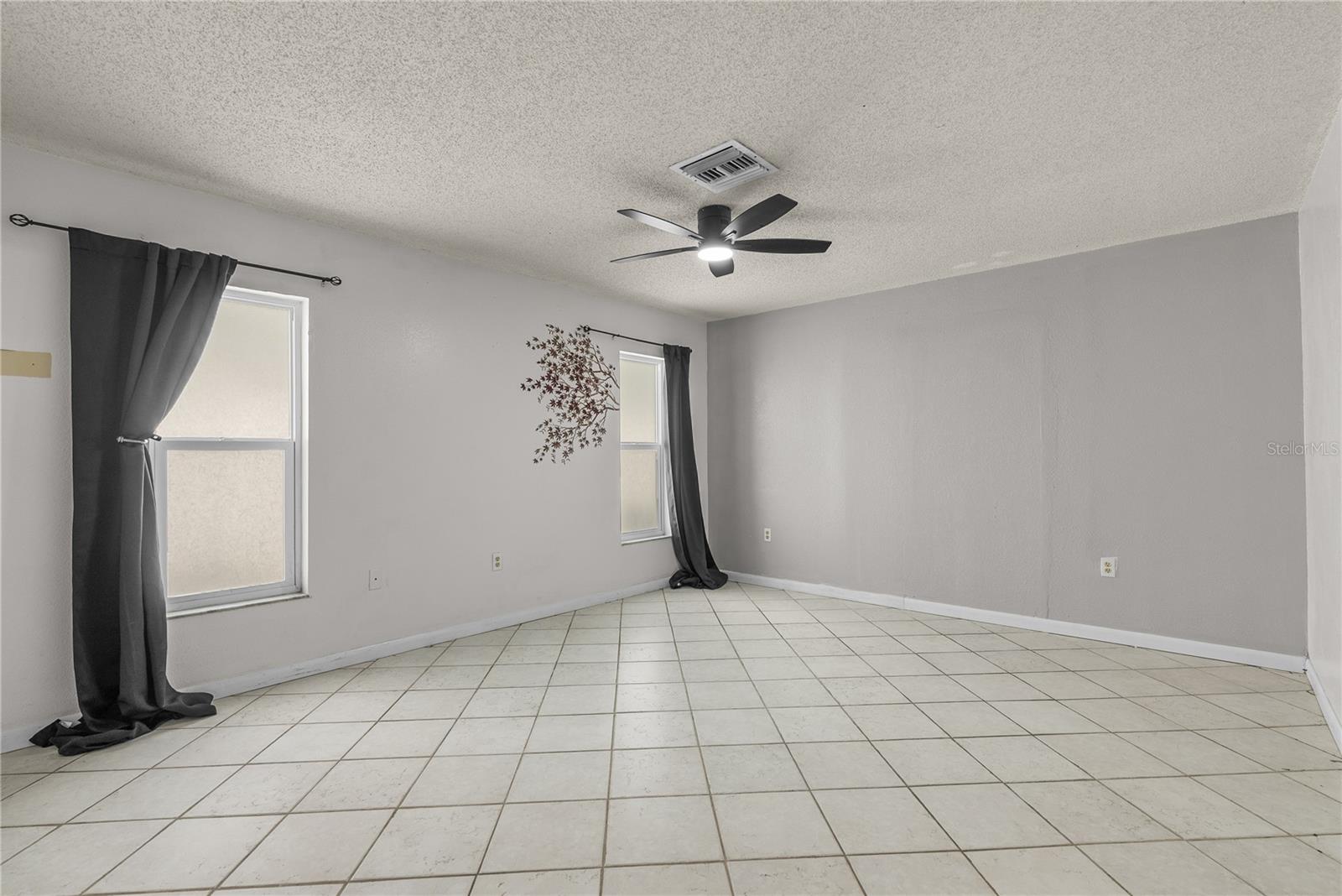 SEMINOLE PINES SUB PH 1 - Residential