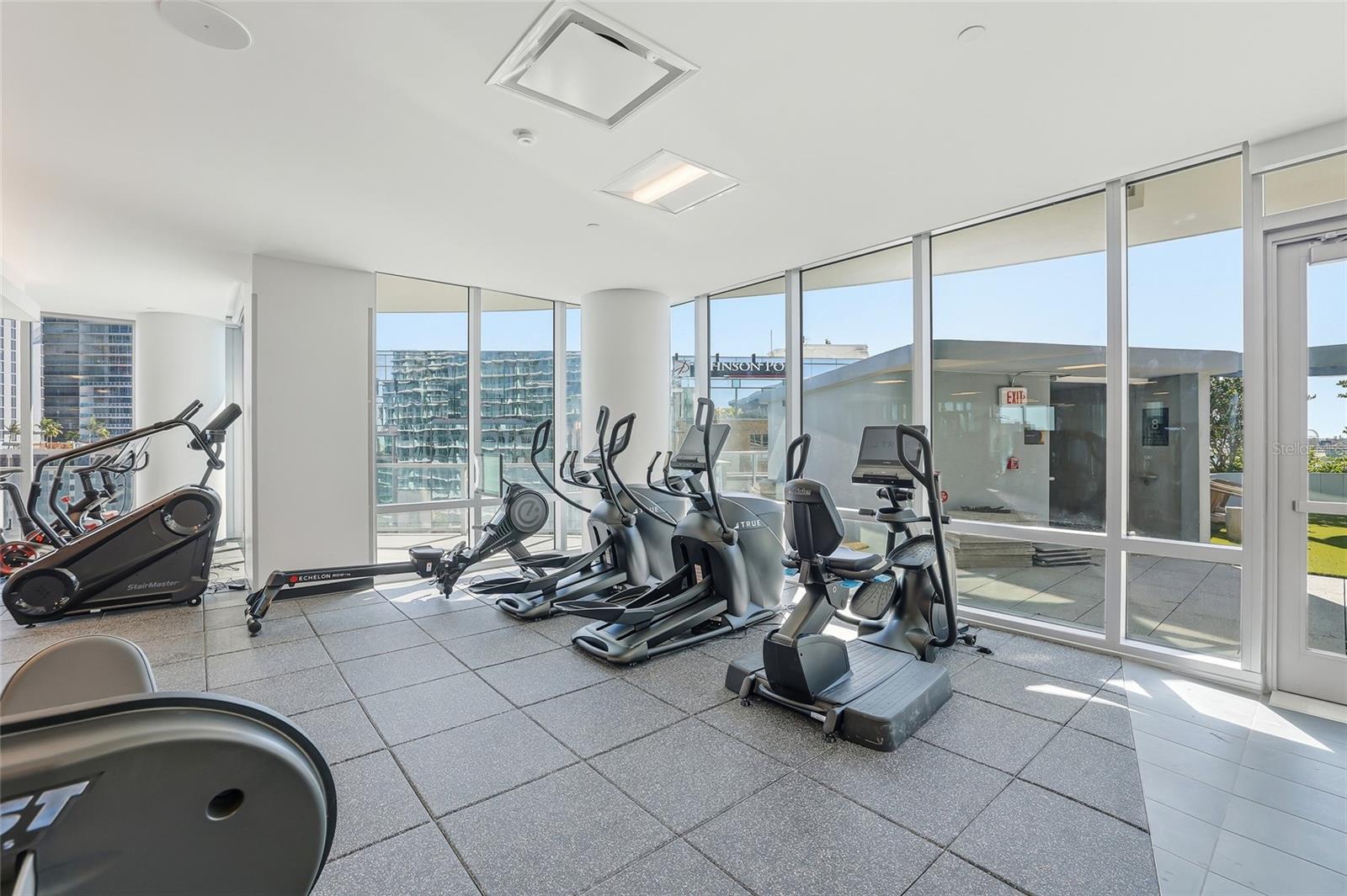 RESIDENCES AT 400 CENTRAL - Residential