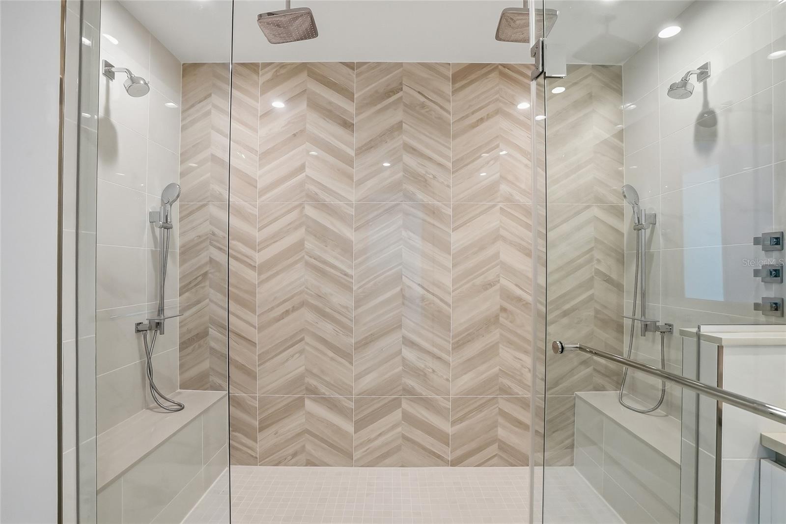 RESIDENCES AT 400 CENTRAL - Residential