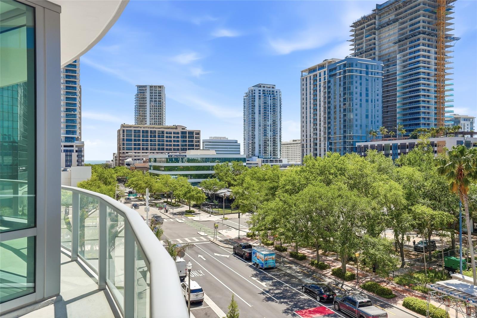 RESIDENCES AT 400 CENTRAL - Residential