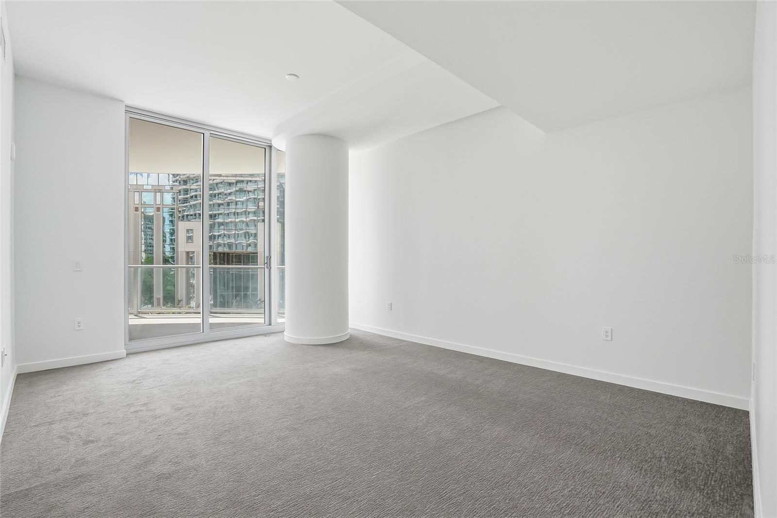 RESIDENCES AT 400 CENTRAL - Residential