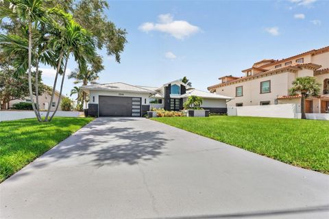 Photo of 2936 68th Avenue S, St Petersburg, FL 33712 (MLS # TB8531791)
