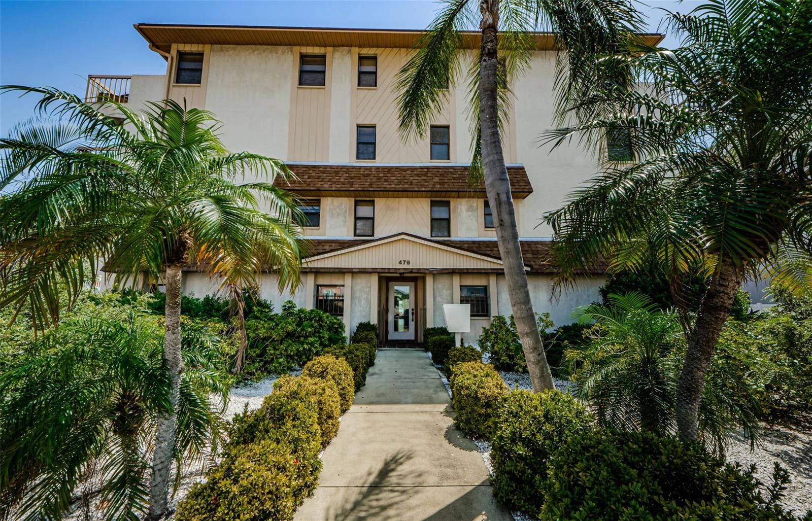 479 E SHORE DR 8