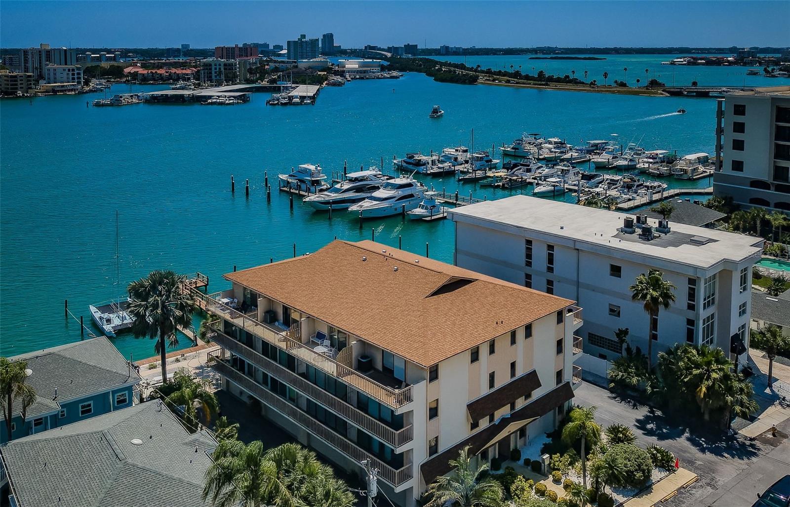 479 E SHORE DR 8